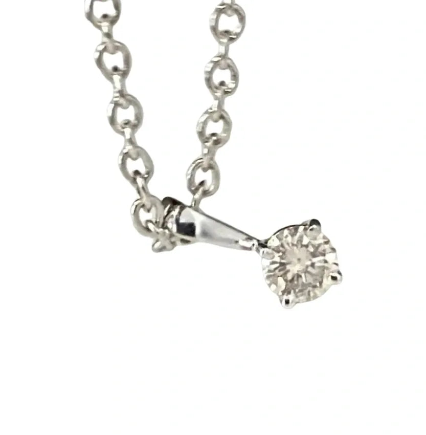 18K White Gold & 0.22CT Diamond Single Stone Pendant