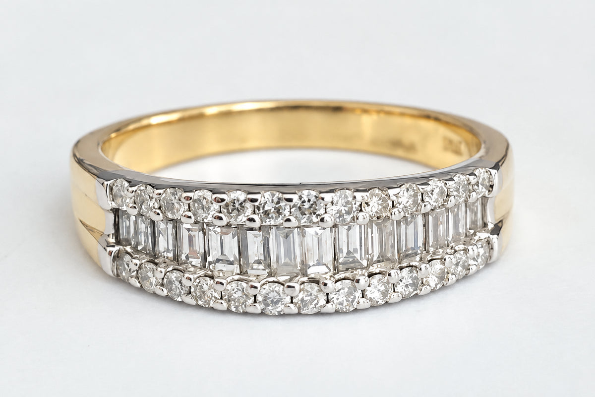 18K Yellow Gold & 0.70CT Diamond Anniversary Ring Size P (US 7.75)
