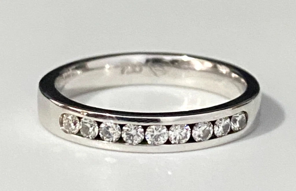 18K White Gold & 0.25CT Diamond Channel Set Ring Size M - 6