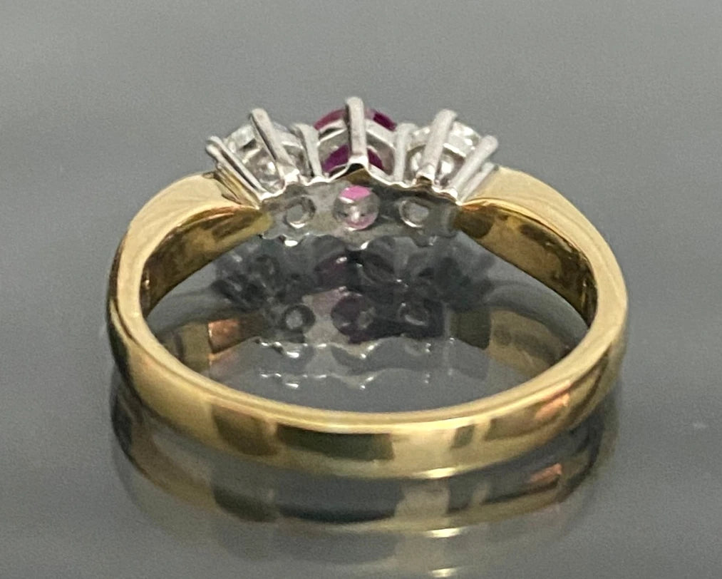 18ct Yellow Gold Ruby & Diamond 3 Stone Ring – Size I 1/2 (US 4.5)