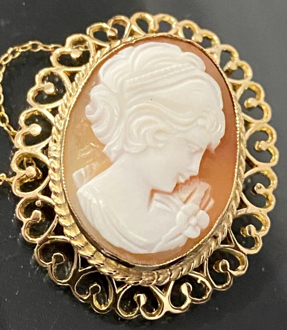 1970's 9K Yellow Gold & Carved Cameo Brooch 34.30mm