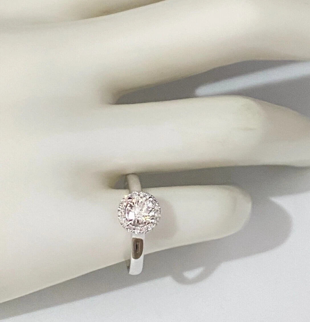 18K White Gold & 0.50CT Diamond Halo Ring Size K 1/2 - 5 3/8