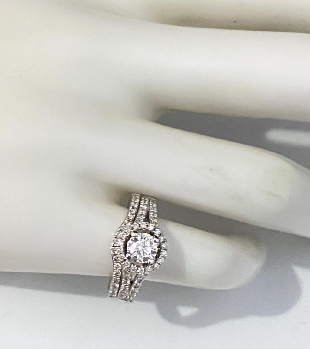 18K White Gold & 1.0CT Diamond Halo 2 Parts Bridal Set Ring Size K 1/2 - 5 1/2