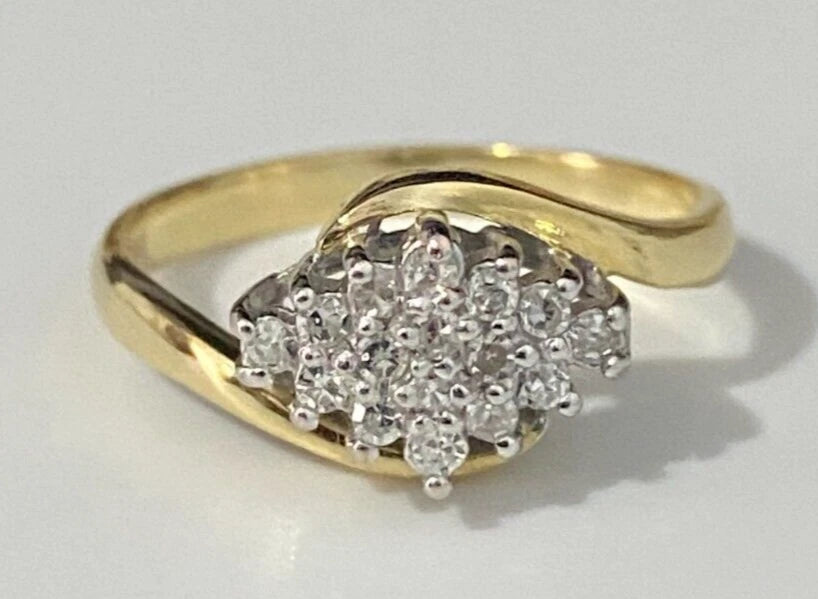 18K Yellow Gold & 0.25CT Diamond Cluster Ring Size L 1/2 - 5 7/8