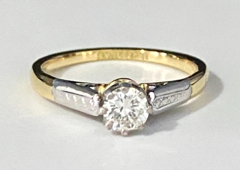 18K Yellow Gold & Platinum 0.30CT Diamond Solitaire Ring Size K - 5 1/8