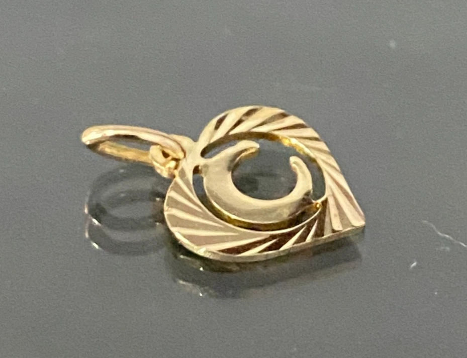 Italian 8K Yellow Gold " C " Letter Heart Shape Pendant/Charm 16.0mm High