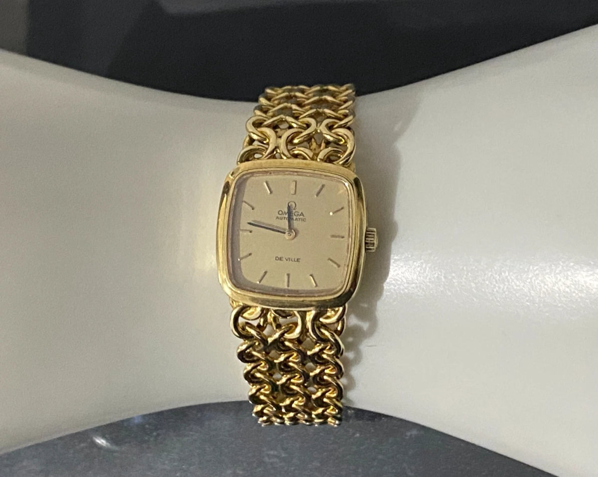 18K Solid Yellow Gold Bracelet & Case Automatic OMEGA Wristwatch