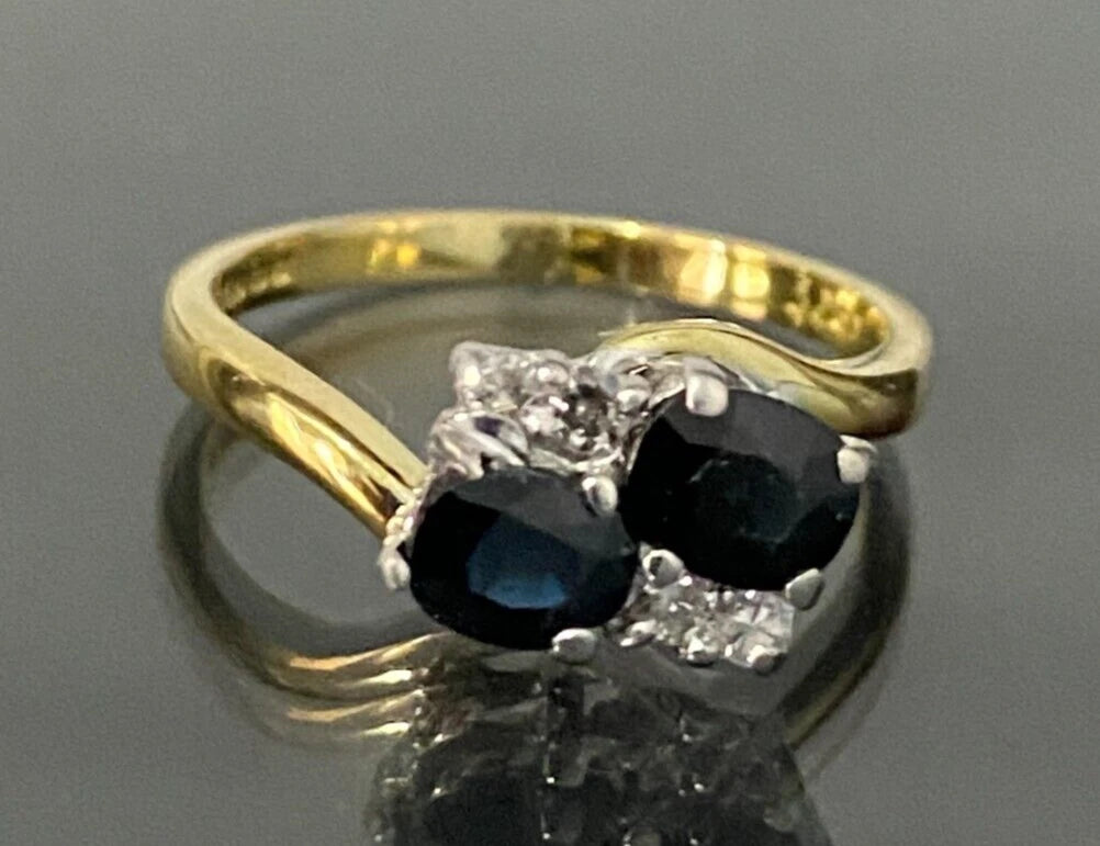 18K Yellow Gold W/ Sapphire & Diamond Crossover Ring Size M - 6