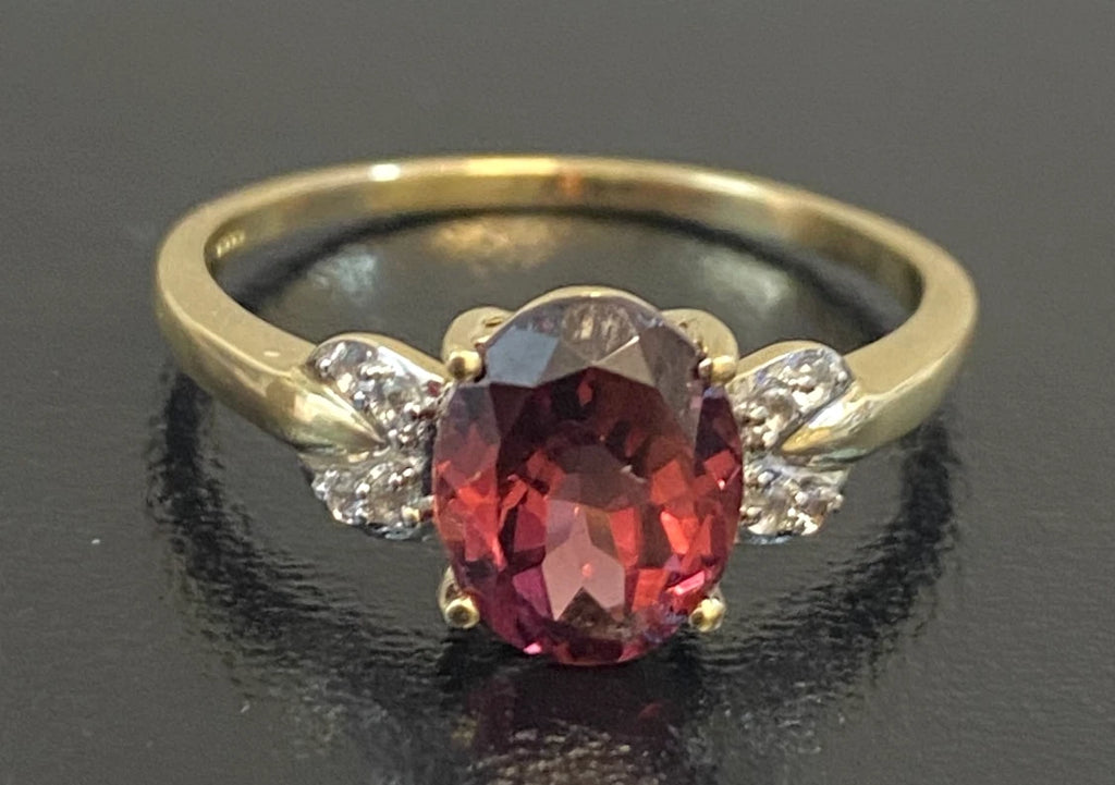10ct Yellow Gold Garnet & Natural Zircon Ring Size R 1/2 (US 9)