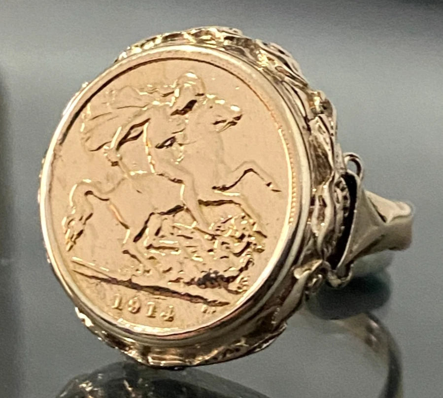 22K Gold Half Sovereign Coin C1914 in 9K Gold Ring Size O 1/2 - 7 1/2