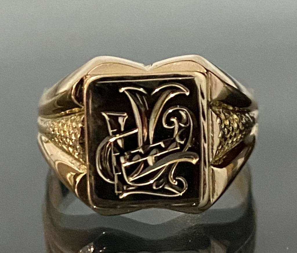 Vintage 18K Yellow Gold "AT" Initial Signet Ring Size O 1/2 - 7 1/2