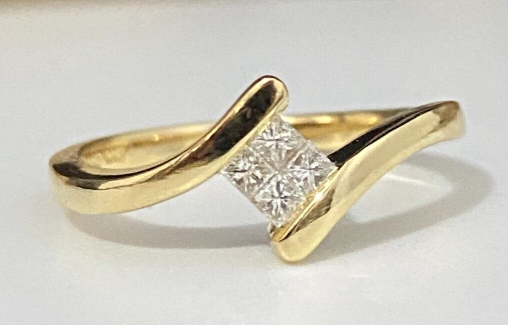 18K Yellow Gold & Princess Cut Diamond Bypass Ring Size N 1/2 - 6 3/4