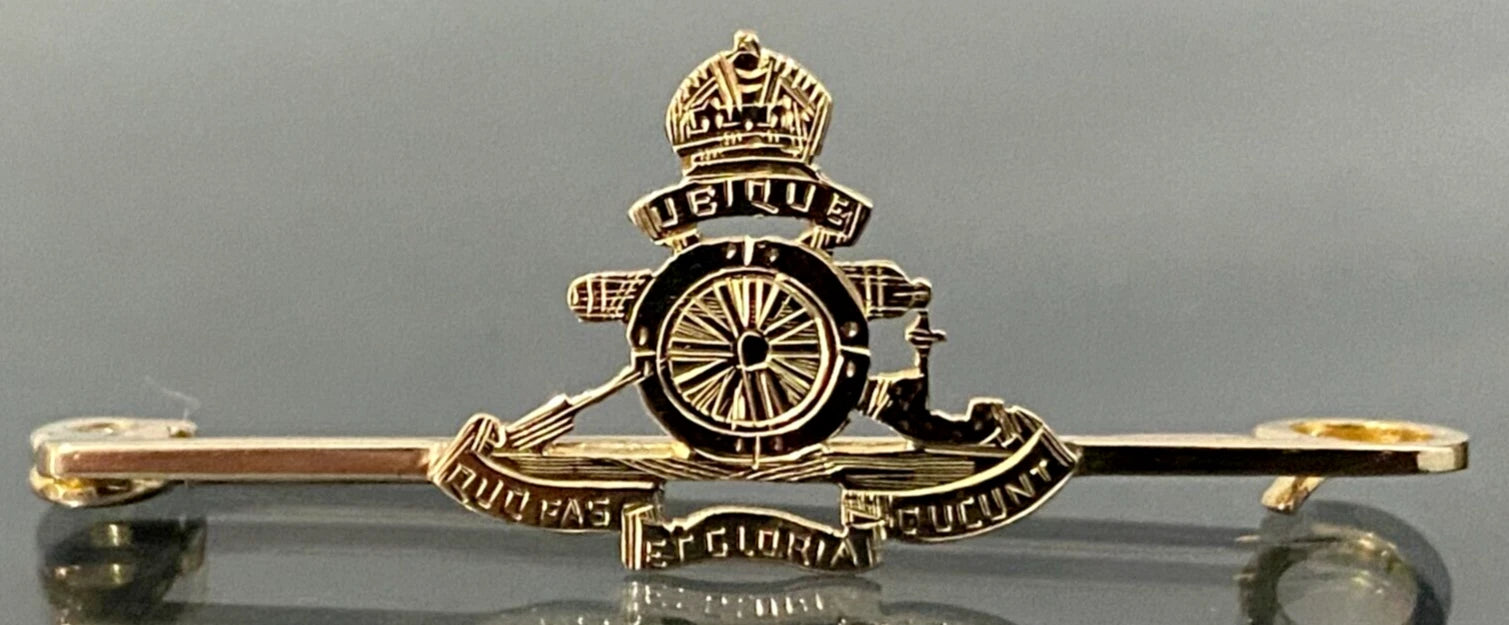 WWII British Royal Artillery Sweetheart Brooch in 9K Gold