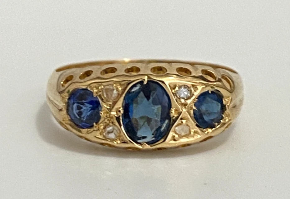 Antique 18ct Yellow Gold Blue Stone & Diamond Ring – Size K 1/2 (US 5.5)