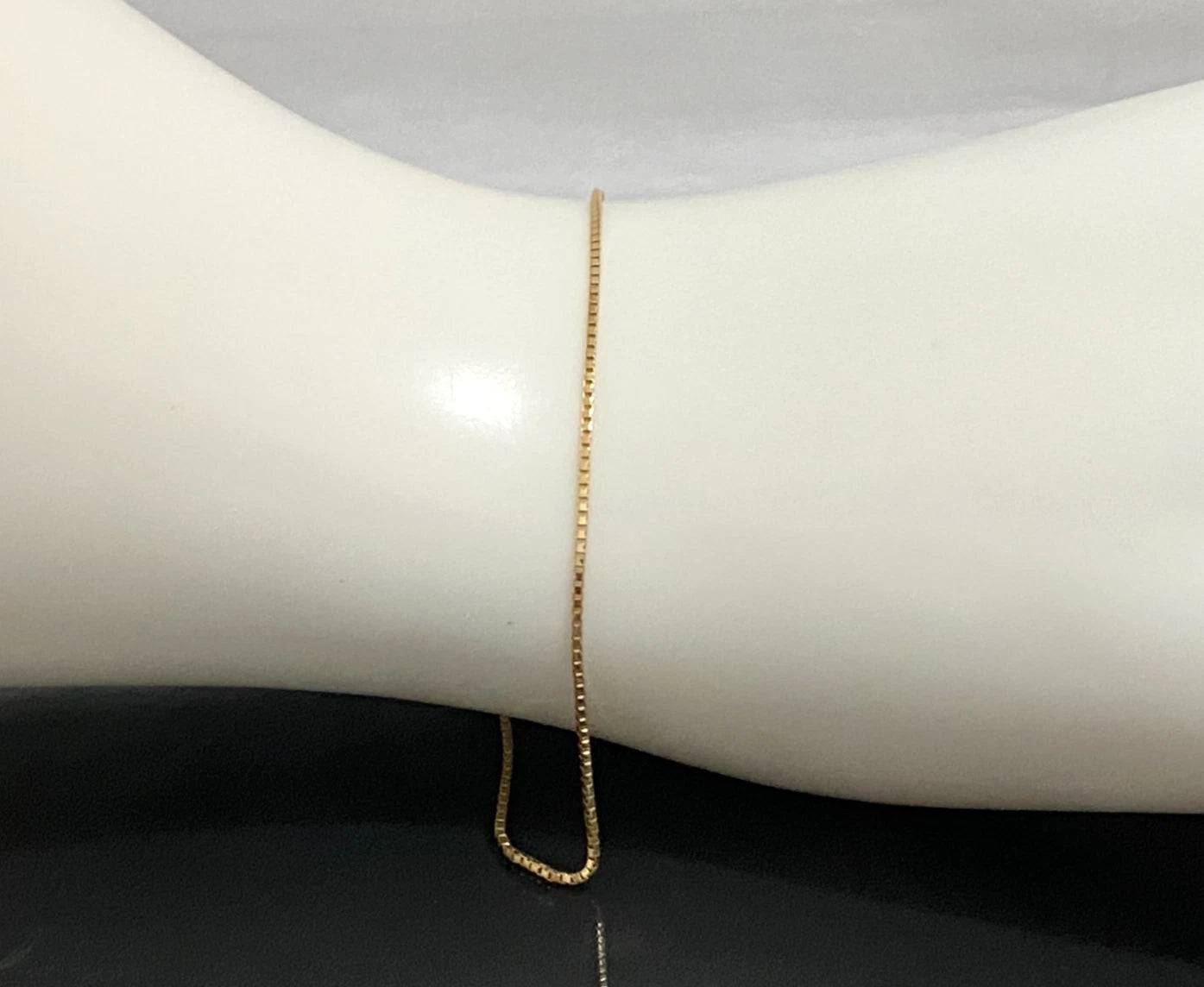 9ct Yellow Gold Box Link Bracelet 19cm Long
