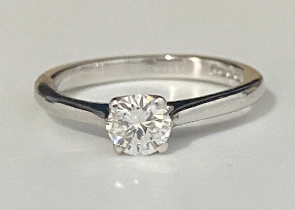18K White Gold & 0.35CT Diamond Solitaire Ring Size H 1/2 - 4