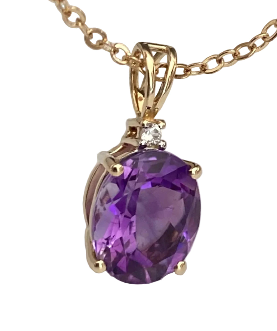 10K Yellow Gold Amethyst pendant 20.5mm