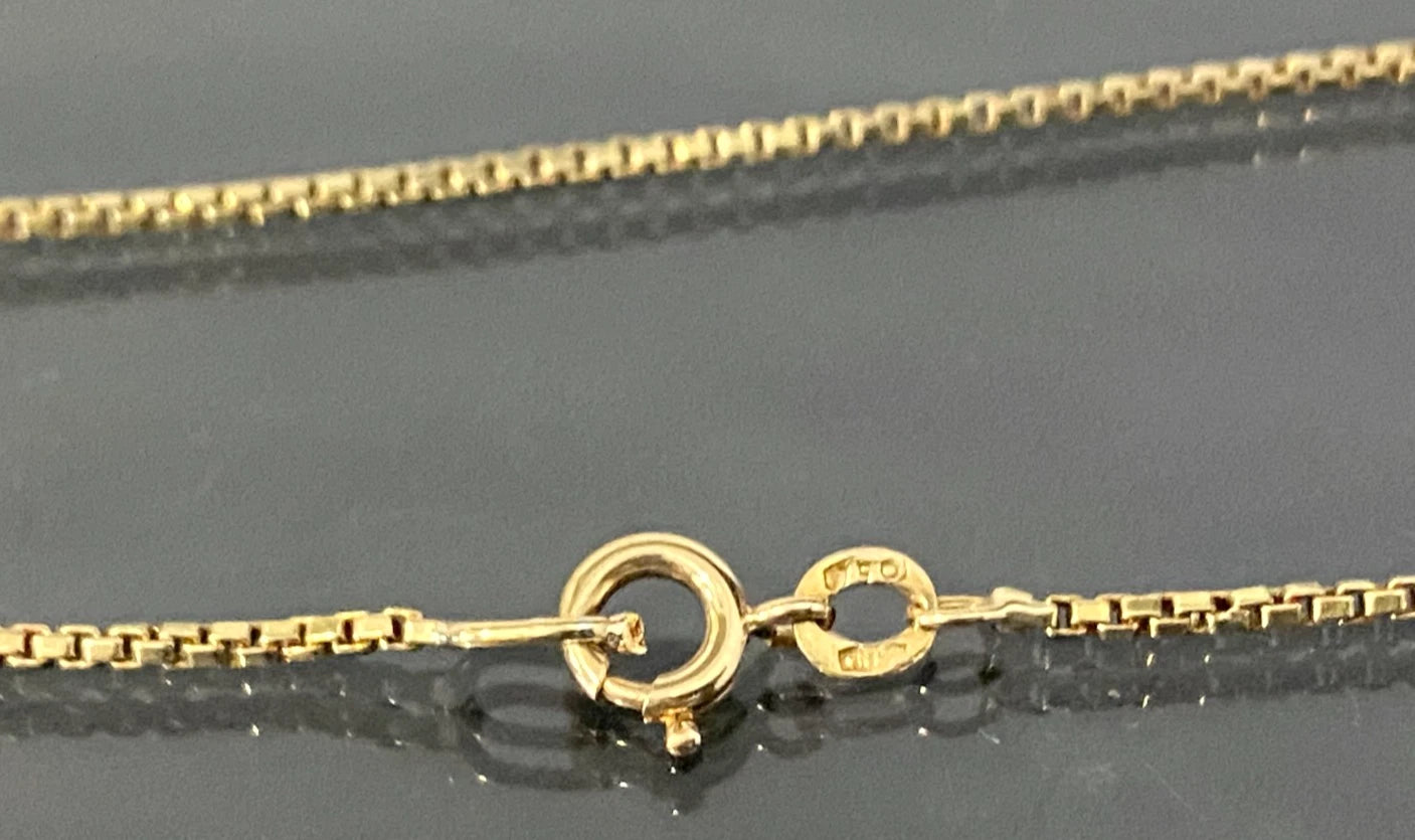 18K Yellow Gold Box Link Chain Necklace 46cm Long