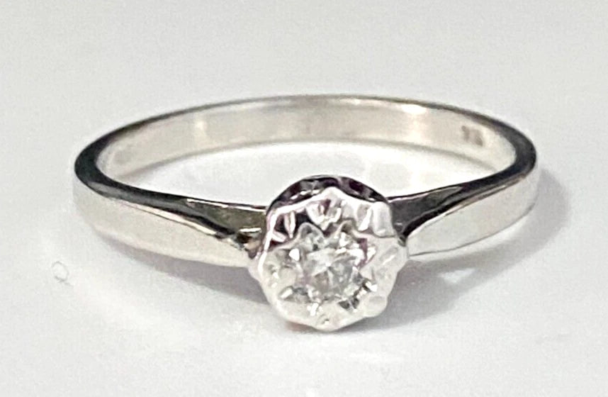9K White Gold & Diamond Solitaire Ring Size L 1/2 - 5 7/8