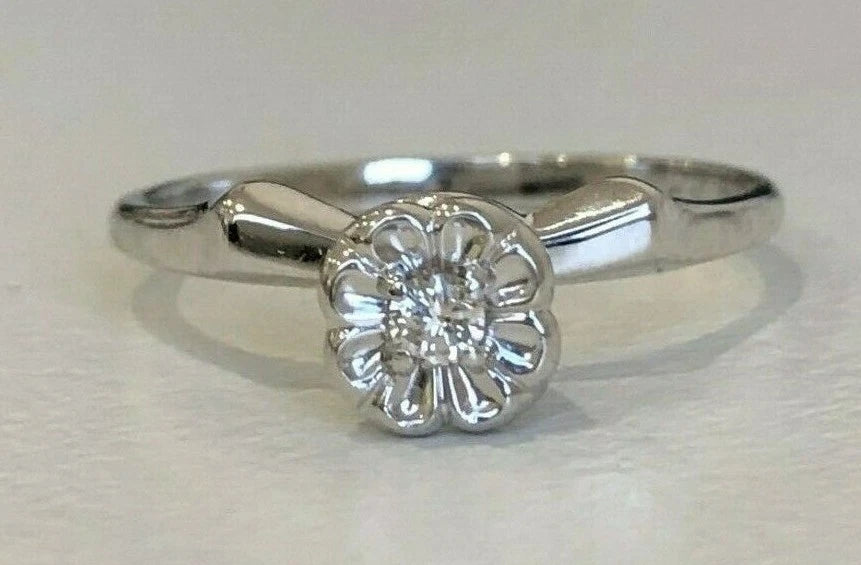 14K White Gold & Diamond Flower Head Solitaire Ring Size M 1/2 - 6 1/4