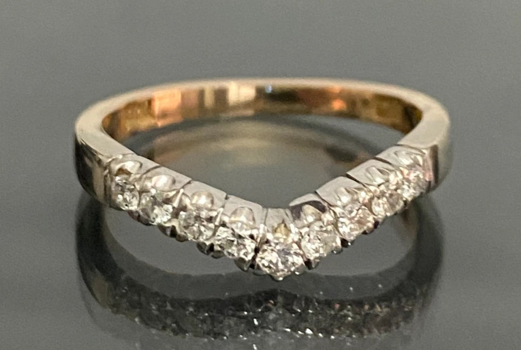 14K Yellow Gold Diamond Curved Wedding Band Ring Size M 1/2 (US 6.5)