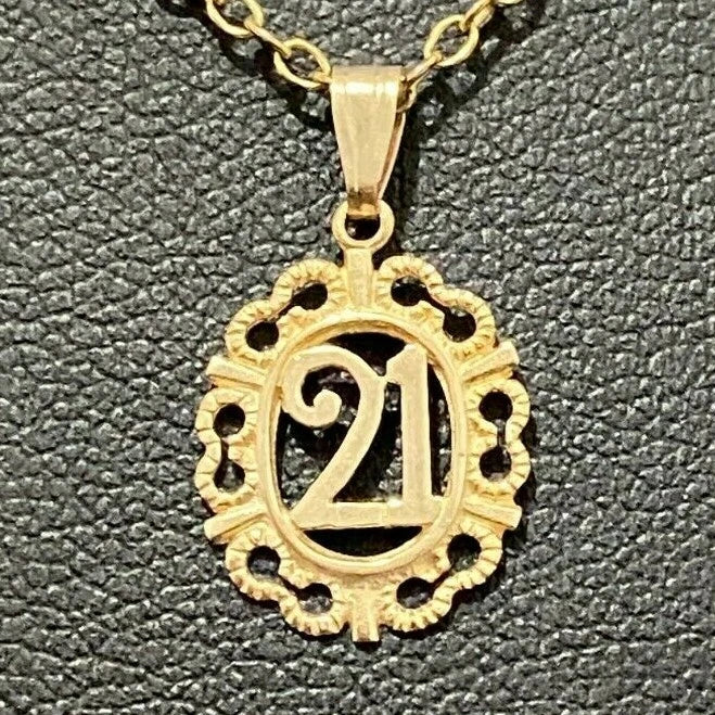 9K Yellow Gold 21 Pendant 18.70mm