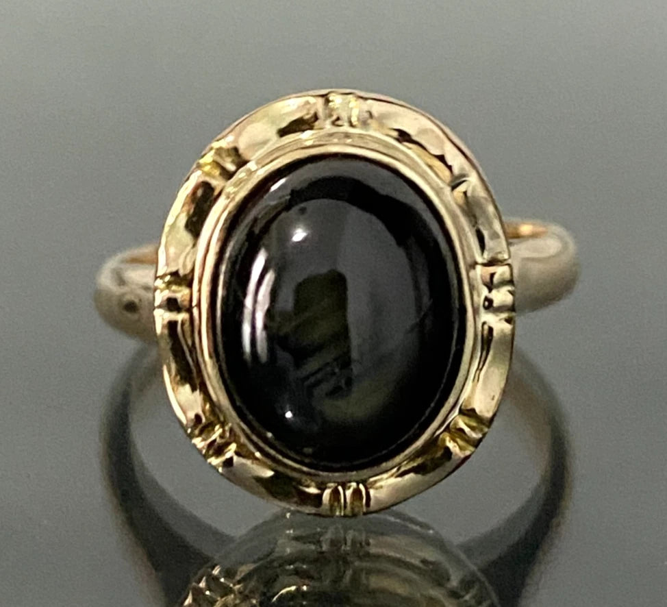 Vintage 14K Yellow Gold W/ Black Star Sapphire Ring Size L - 5 7/8