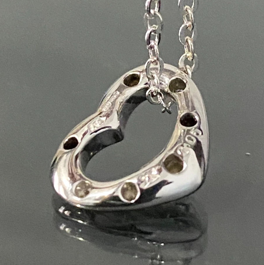 9K White Gold & Diamond Flush Set Heart Pendant
