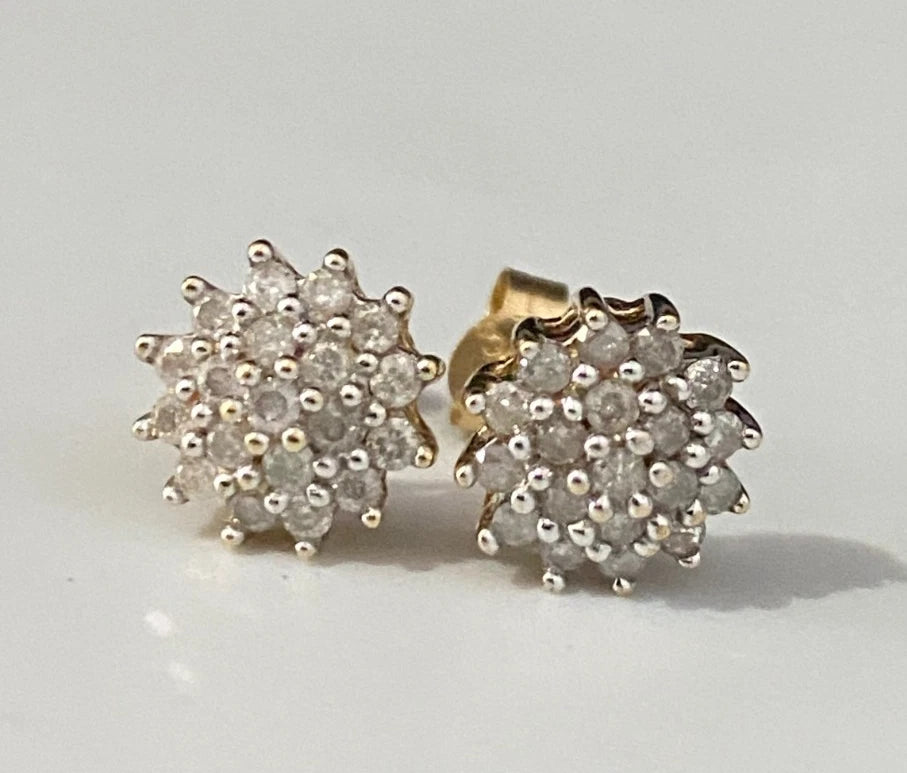 9K Yellow Gold & 0.25CT Diamond Cluster Stud Earrings