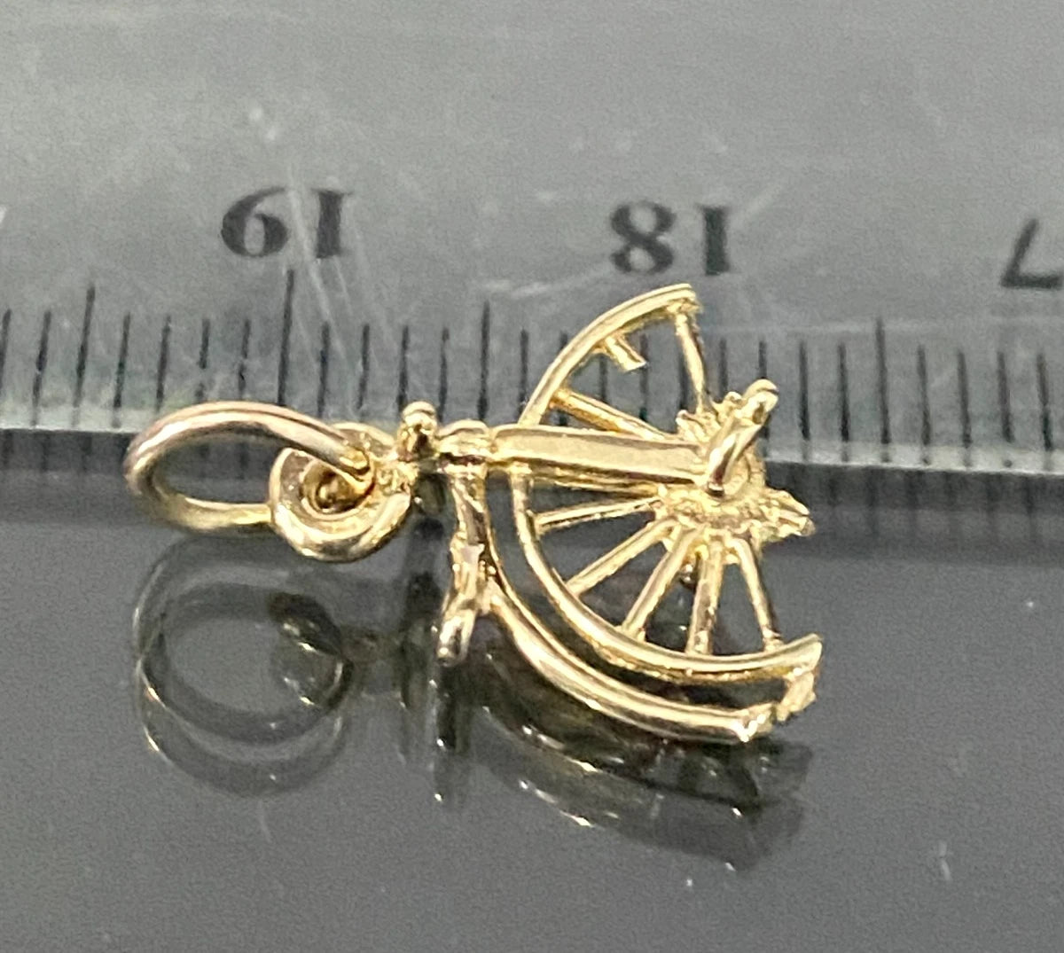 9K Yellow Gold Unicycle Charm / Pendant