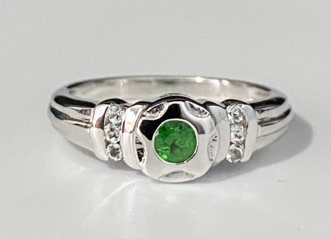 9K White Gold W/ Tsavorite & White Zircon Ring Size N - 6 1/2