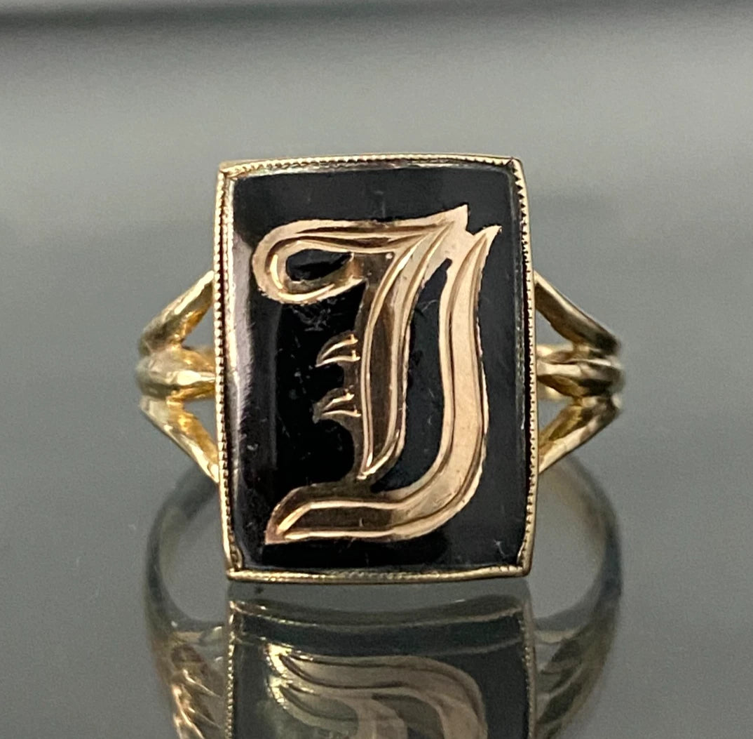 Antique 9K Yellow Gold & Onyx " J " Letter Initial Ring Size P - 7 3/4