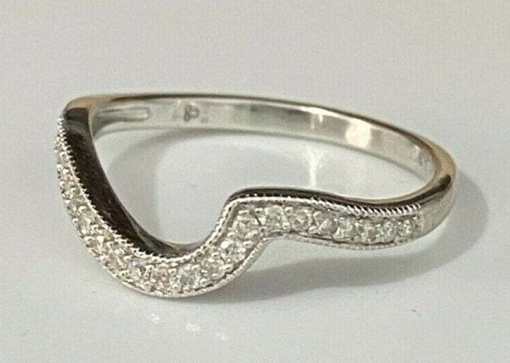 9K White Gold & Diamond Curved Grain Set Wedding Band Ring Size M 1/2 - 6 1/4
