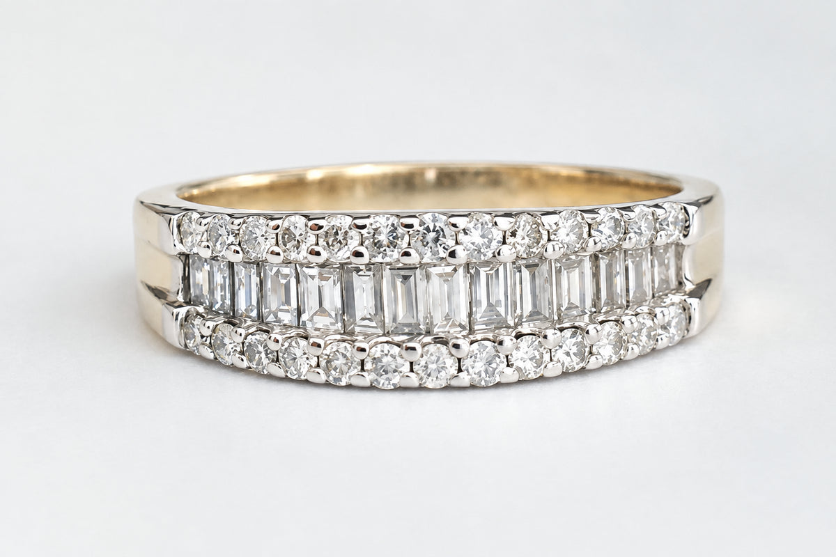 18K Yellow Gold & 0.70CT Diamond Anniversary Ring Size P (US 7.75)