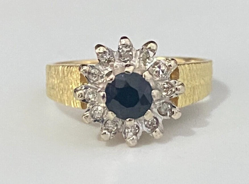 18K Yellow Gold W/ Sapphire & Diamond Cluster Ring Size I 1/2 - 4 1/2
