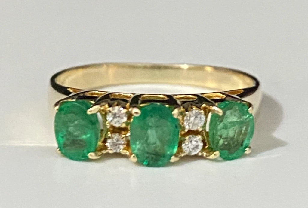 18K Yellow Gold W/ Emerald & CZ Three Stone Ring Size L - 5 1/2