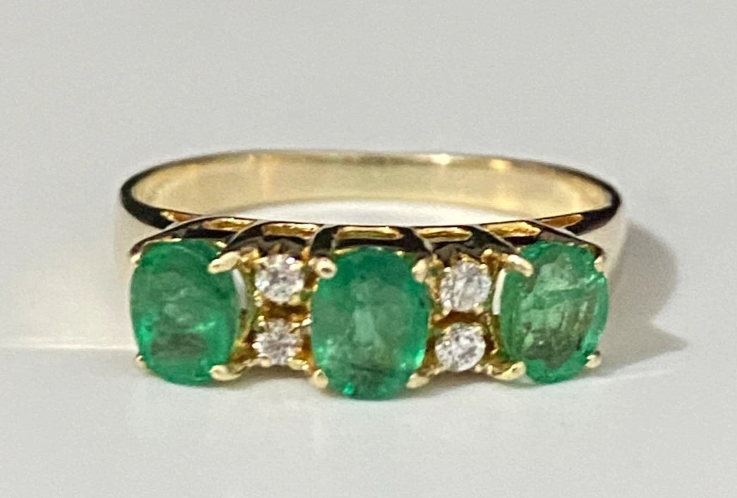 18K Yellow Gold W/ Emerald & CZ Three Stone Ring Size L - 5 1/2
