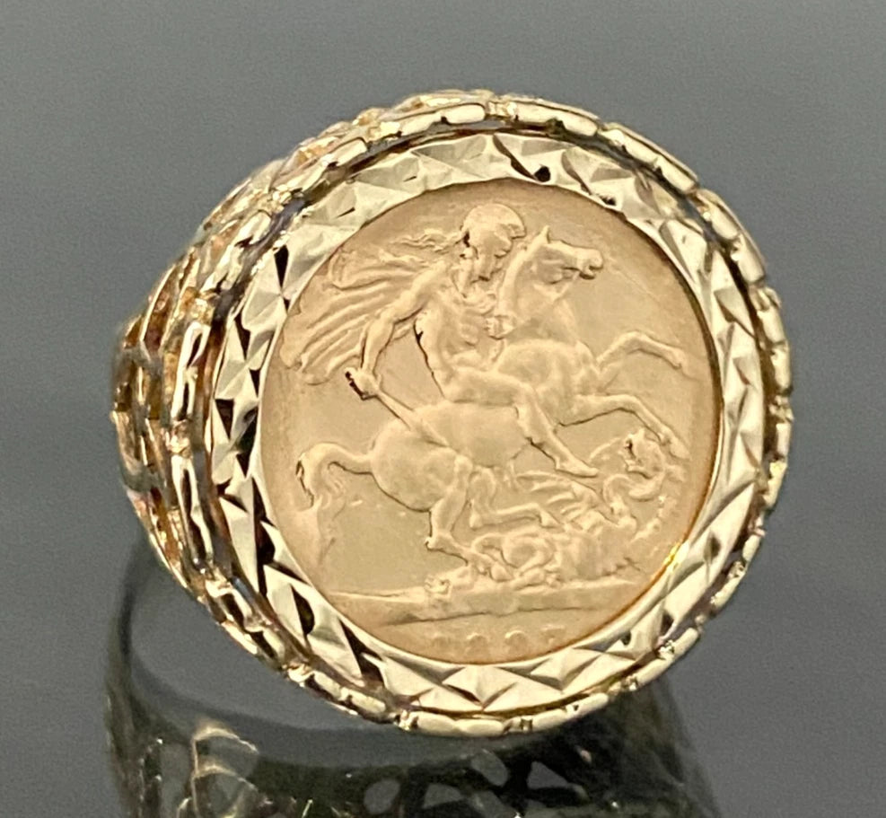 22K Gold Half Sovereign Coin C1897 in 9K Gold Ring Size N 1/2 - 7