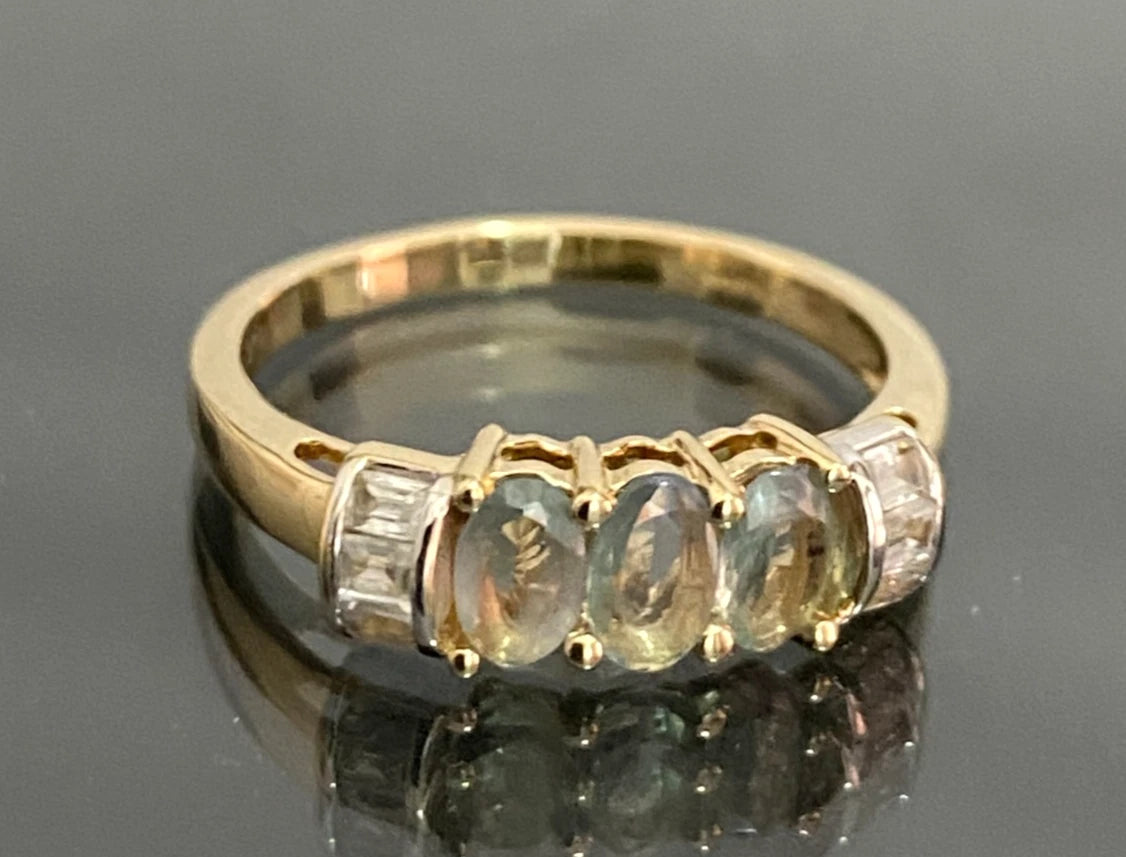 9K Yellow Gold Alexandrite Three Stone Ring Size L (US 5.75)