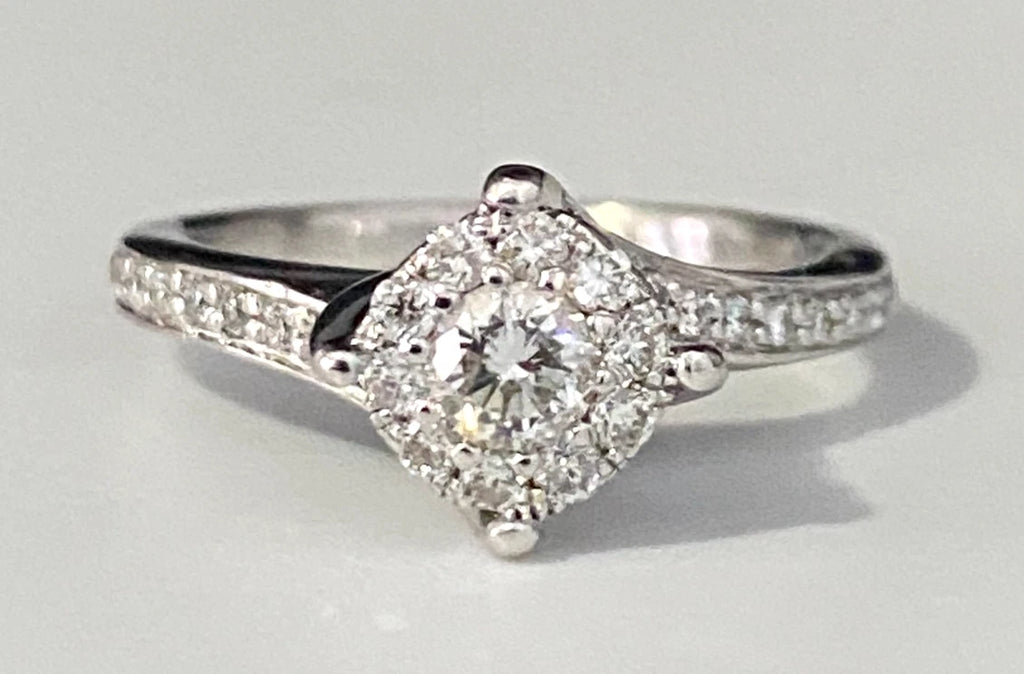 18K White Gold & 0.50CT Diamond Halo Ring Size J 1/2 - 5