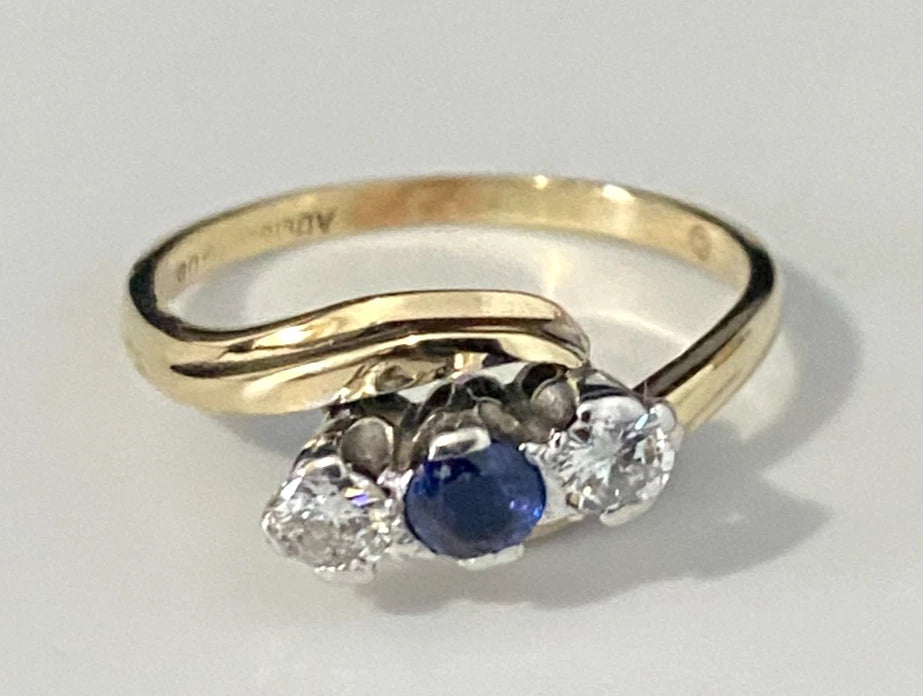 9K White Gold W/ Sapphire & Diamond Crossover Ring Size L - 5 7/8