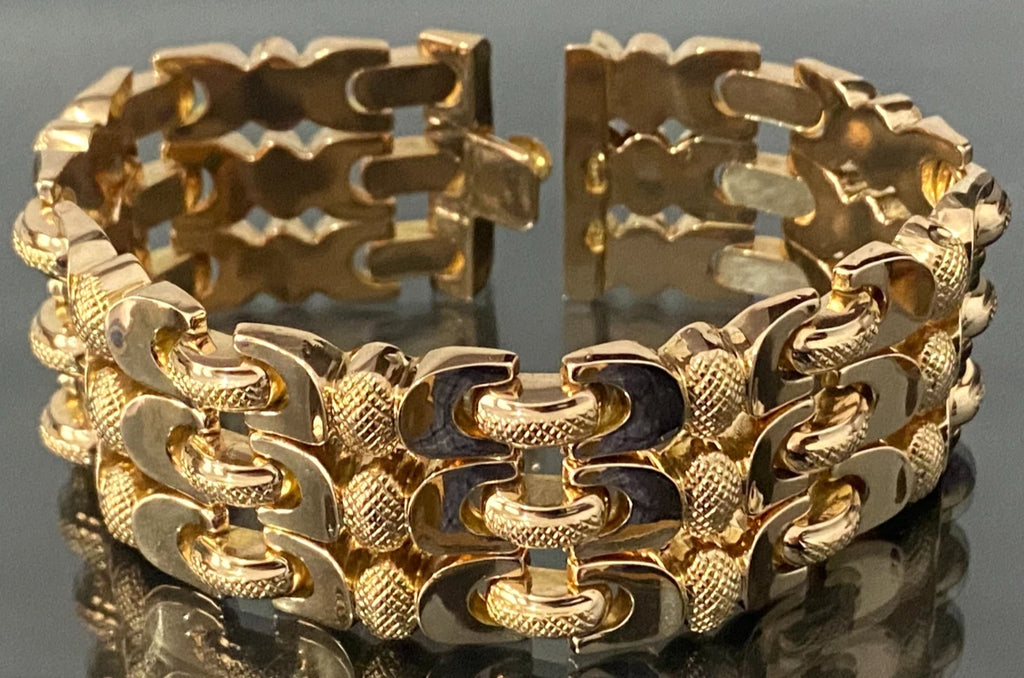1940's Italian 18ct Yellow Gold Wide Hobnail Bracelet 19.50cm Long