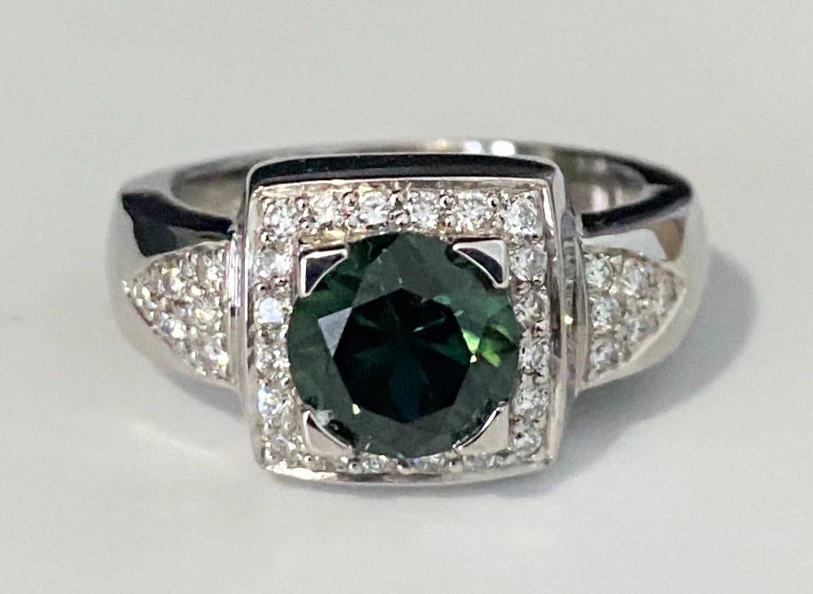 Heavy 18K White Gold W/Green Sapphire & Diamond Ring Size O - 7 1/4