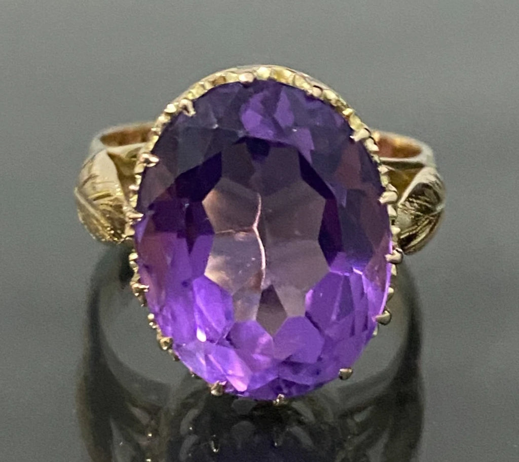 Vintage 14K Yellow Gold & Amethyst Stone Ring Size N - 6 3/4