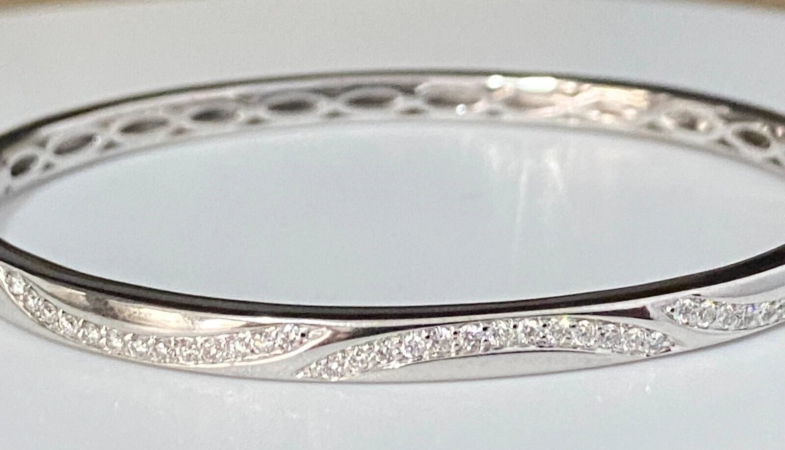 18K White Gold & 0.70CT Diamond Hinged Bangle Bracelet