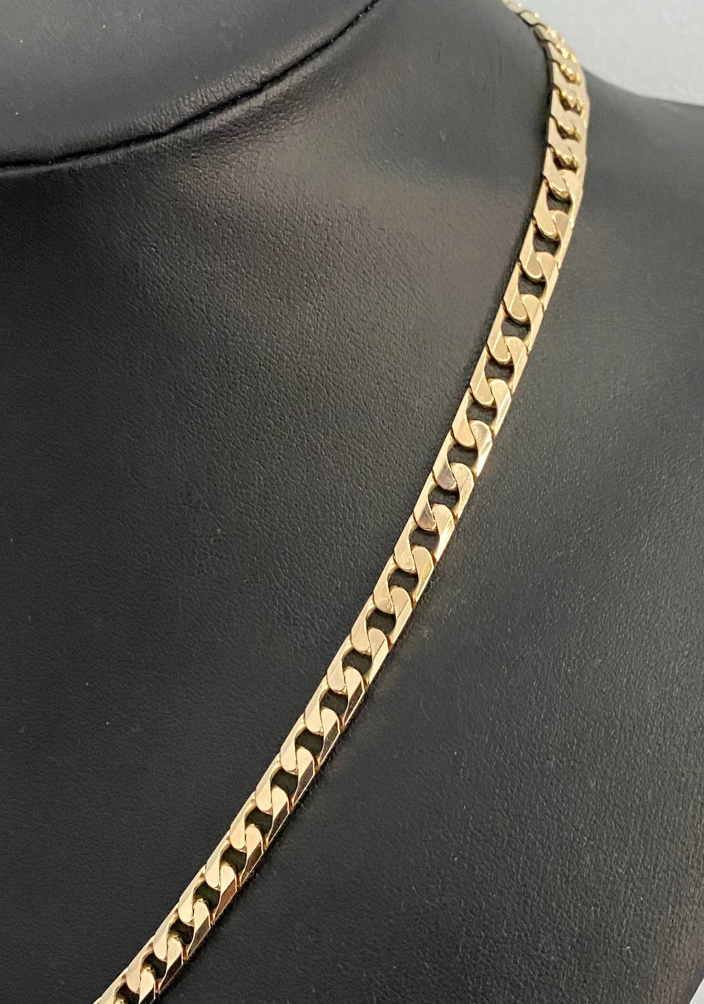 9K Yellow Gold Diamond Cut Flat Curb Link Chain Necklace 51cm Long