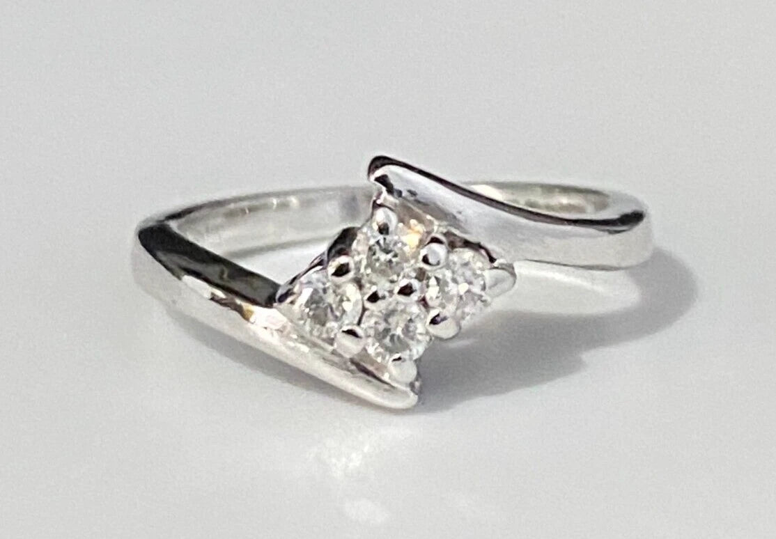 9K White Gold & 0.20CT Brilliant Diamond Bypass Ring Size I - 4 1/4