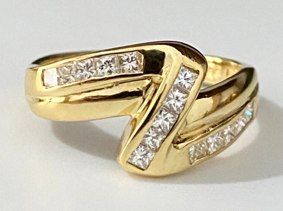 18K Yellow Gold & 0.75CT Princess Cut Diamond Shaped Ring Size P - 7 1/2