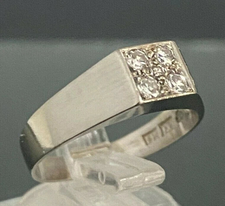 18K White Gold & Diamond Signet Gent's Ring Size M 1/2 - 6 1/4