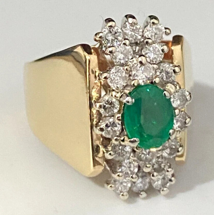 14K Yellow Gold W/ Emerald & 0.60CT Diamond Cluster Ring Size L 1/2 - 5 7/8